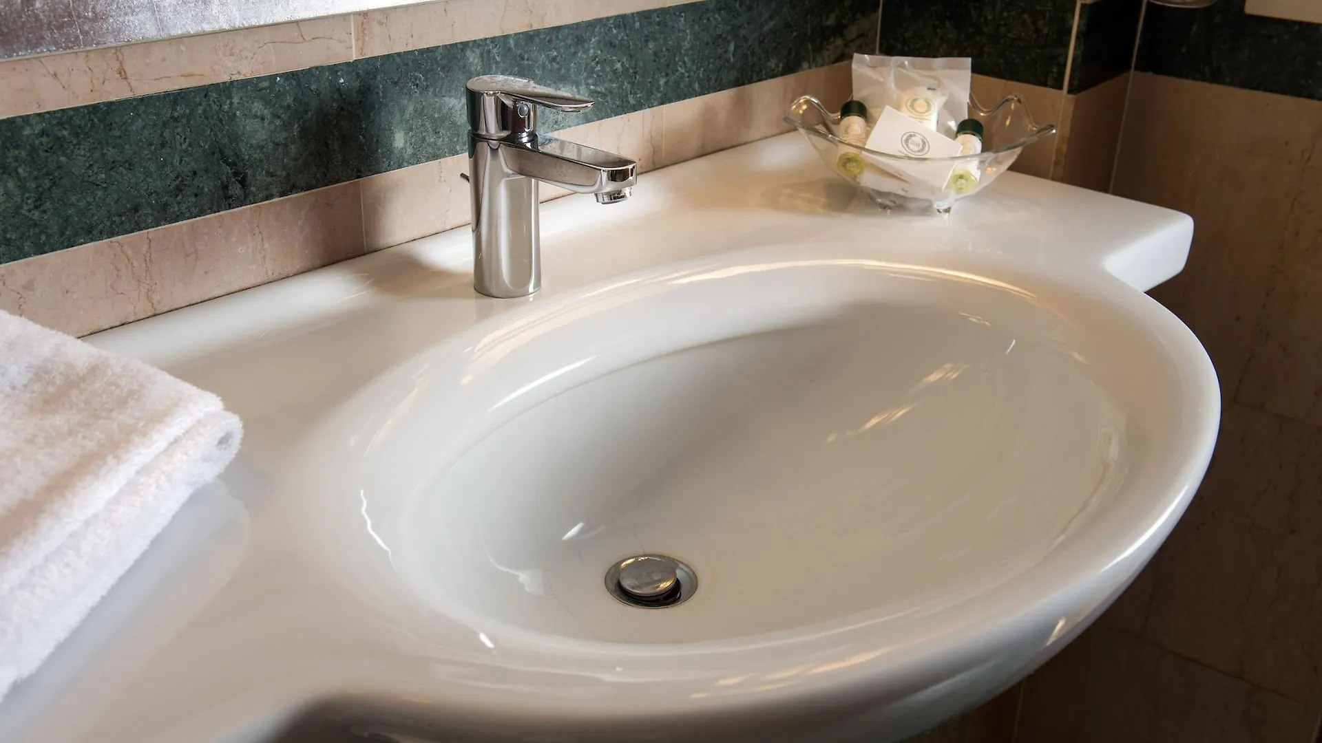 Hotel Santa Costanza By Omnia Hotels Rome