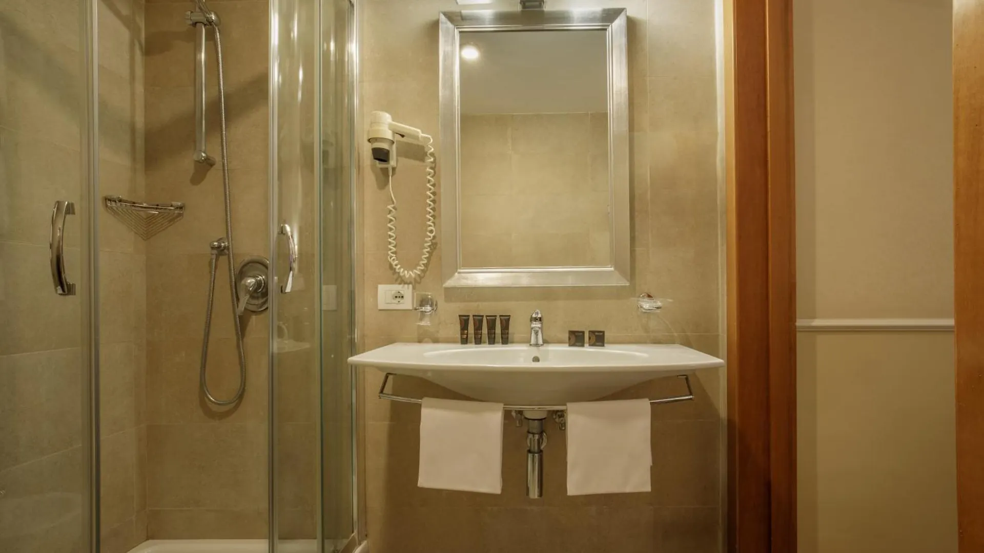 Hotel Santa Costanza By Omnia Hotels Rome