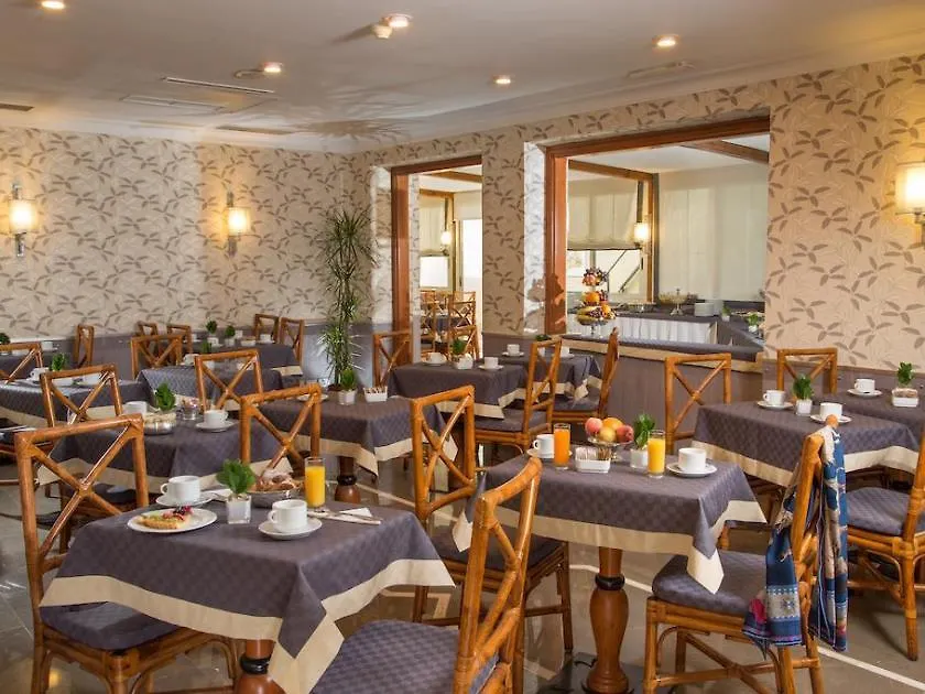 Hotel Santa Costanza By Omnia Hotels Rome